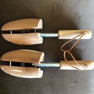 Cedar Shoe Tree Stretcher